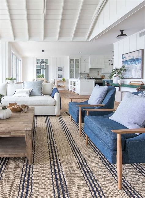 39 Lovely Modern Style Beach House Decor Ideas Belihouse Com Beach