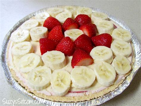 Easy Strawberry Banana Freezer Pie Recipe