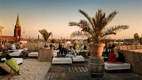 Disneyland is a 25 miles drive away. Deck 5 Sky Beach - Rooftop bar in Berlin | The Rooftop Guide