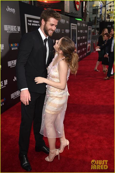 Liam Hemsworth Premieres Independence Day Resurgence With Joey King