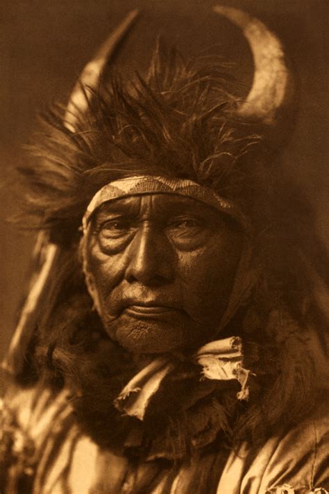 Bull Chief Apsaroke Edward Curtis Photos