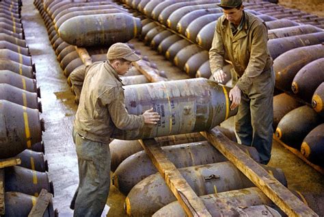 27 Rare Color Photographs From World War Ii Vintage Everyday