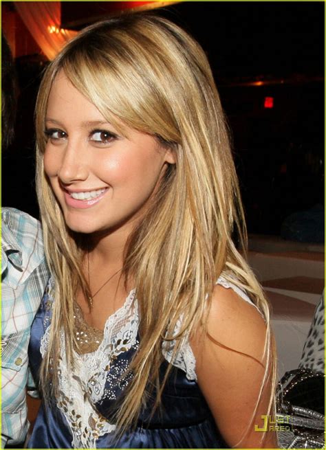 Ashley Tisdale Is A Degree Girl Photo 1323631 Pictures Just Jared