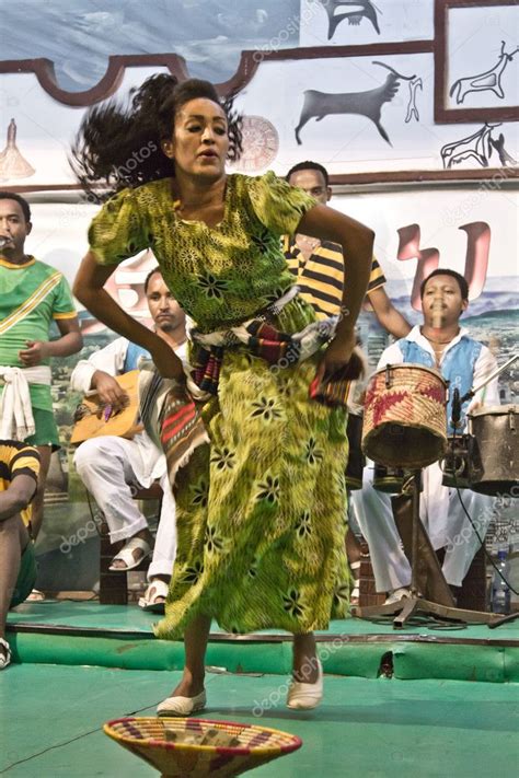 Ethiopian Cultural Dance Stock Editorial Photo © Derejeb 11982297