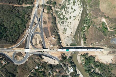 México acelera obras de carretera de casi US 380mn entre Oaxaca y