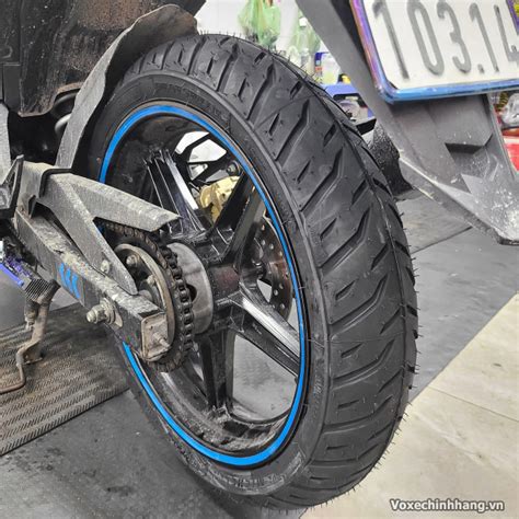 Exciter 155 thay lốp Michelin Pilot Street 2 có bám đường tốt không