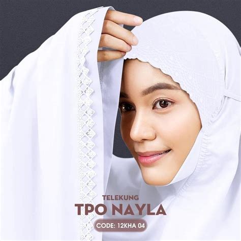 Meticulously designed to perfection using premium material, khadijah poplin signature, signature sulam kekwa definitely has. *(Siti Khadijah) Telekung Nayla, Women's Fashion, Muslimah ...