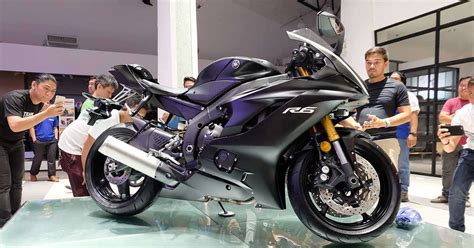 This is the fzi, the first ever fuel injected motorcycle in the street category. Yamaha Motorcycle Philippines Price List 2019 Promo