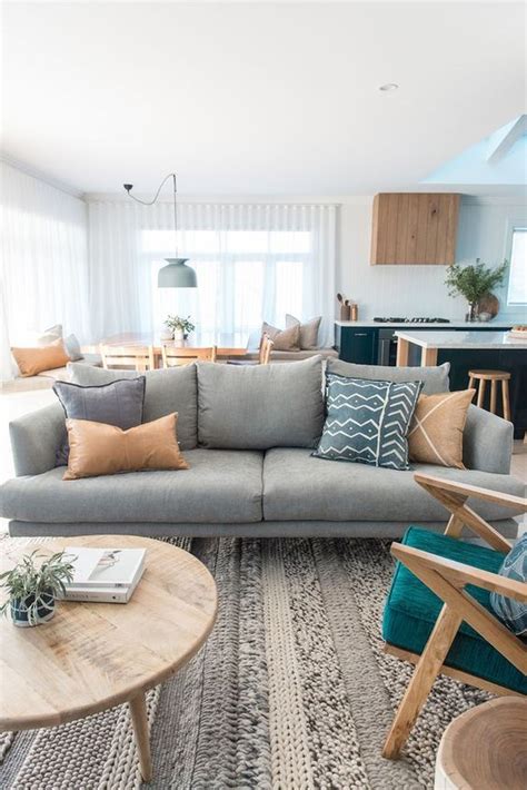 Popular Comfortable Living Room Design Ideas 07 Pimphomee