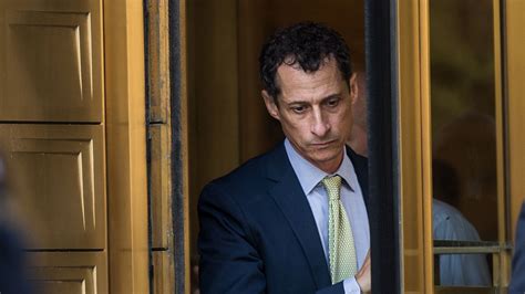 former us congressman anthony weiner jailed for explicit messages to teenage girl us news