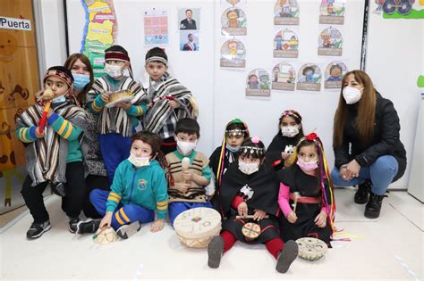 Niños Y Niñas De “prekínder A” Realizaron Una Muestra Mapuche Colegio
