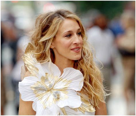 Carrie Bradshaw Has The Best Dresses Ever Flower Dresses Nice