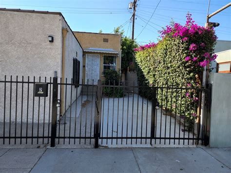 5823 Venice Blvd Los Angeles Ca 90019 House Rental In Los Angeles