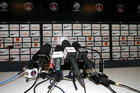 Conférence de presse du conseil fédéral du 28 octobre 2020. Le journaliste sportif