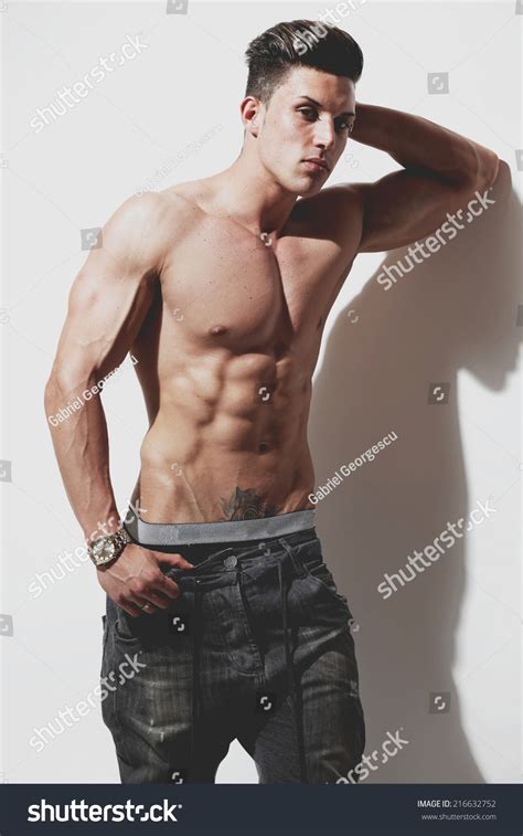 Sexy Portrait Very Muscular Shirtless Male Foto Stock 216632752 Shutterstock