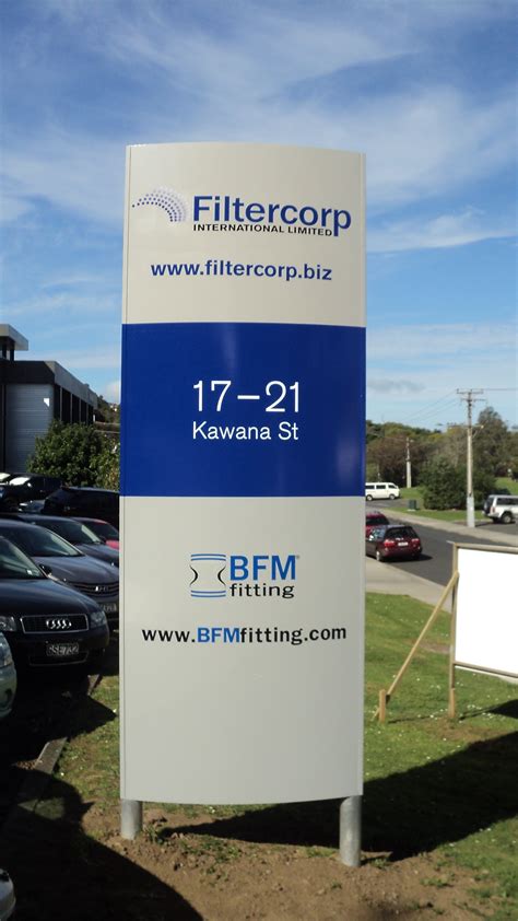 Outdoor Pylon And Plinth Your Outdoor Freestanding Sign