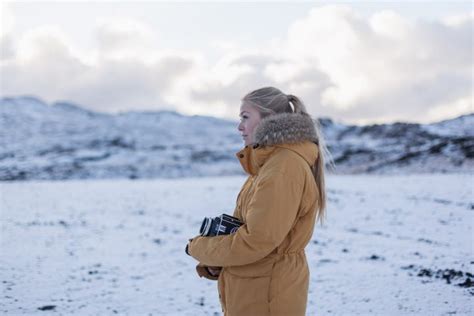 Photographing Icelandic Nudes In Nature With Hekla Flokadottir Ignant