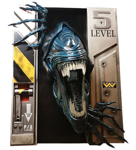 aliens alien queen 1 1 scale life size replica wall sculpture by hollywood collectibles