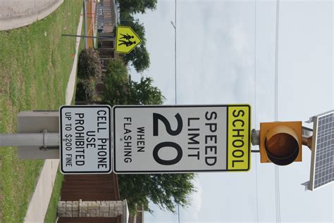 Speeding In a School Zone - Ticket Lawyer's Help | Dallas Traffic Ticket Lawyer | Ticket ...
