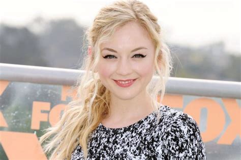Who Is Emily Kinney Heres Everything You Need To Know Networth