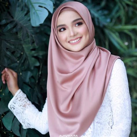 ️ 25 Tutorial Hijab Pashmina Satin Dengan Berbagai Gaya Langkung