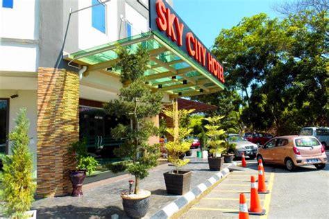 Circuito internacional de sepang es el punto de. Sky Star Hotel, a good location for accommodation ...