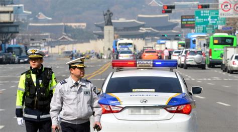 한국 민방위 훈련 사이렌소리를 들어 본 미해병대의 놀라운 반응. 민방위훈련 시작…지하철 정상운행 하나? - 이투데이