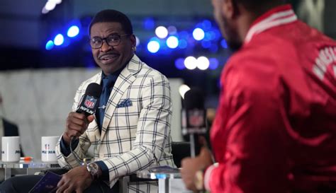 Source Sports Michael Irvin Pulled From Super Bowl Coverage After