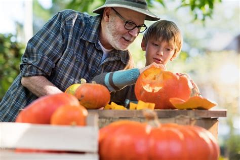 5 Perfect Halloween Activities For Seniors With Dementia
