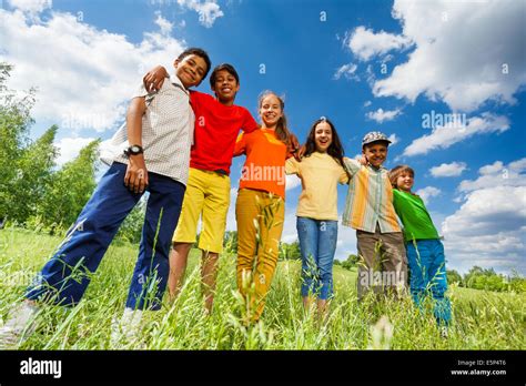 Kids Standing In Line Arms Hi Res Stock Photography And Images Alamy