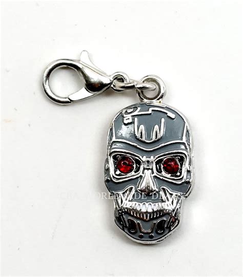 New Universal Studios Terminator Mini Endoskull 34 Charm Keychain