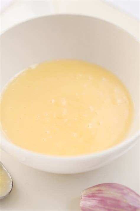 Beurre Blanc (ou Beurre Nantais) - Entre la Poire & le Fromage
