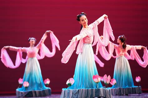 Classic Chinese Dance Pieces Celebrate Cpcs Centenary Cn