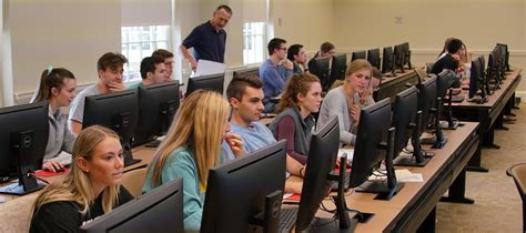 Computer Labs Office Of Technology Farmer School Of Business