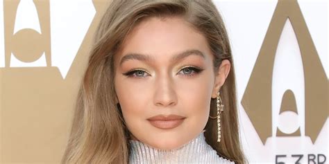 Gigi Hadid Is The Latest Celebrity To Get Curtain Bangs POPSUGAR Beauty