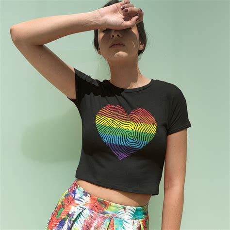Rainbow Heart Shirt Pride Crop Top Gay Pride Shirt LGBT Etsy México