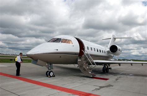 The private jet can accommodate 12 members including two crew members. An Inside Look at Delta Private Jets: Worlds Above First ...