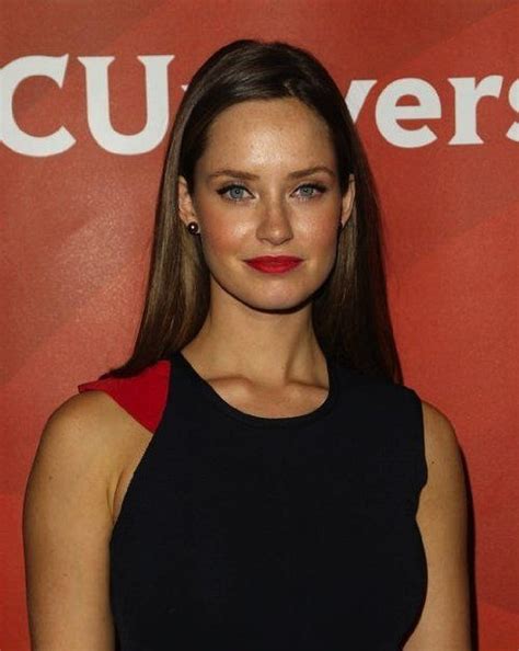 Hottest Woman 51215 Merritt Patterson The Royals King Of The