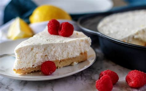 There are even some no carb desserts here. THESE KETO-FRIENDLY DESSERT RECIPES WILL SATISFY YOU ...