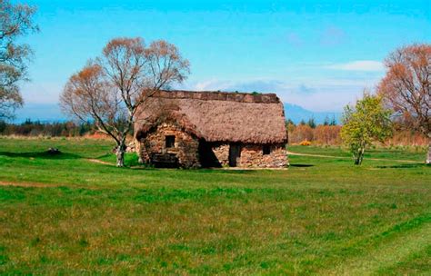 En la guerra de 1982, lisboa ofreció las azores a la royal navy como base en su ruta hacia las malvinas, al igual que veintiún años antes había en ella también tiene protagonismo inglaterra, pero no como una de las integrantes sino como la enemiga de referencia, ya que fueron francia y escocia. Campo de Batalla de Culloden | Turismo en Inverness | Escocia