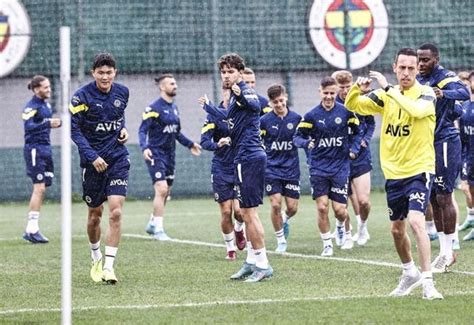 Fenerbahçe Transferleri Açıklamaya Hazırlanıyor Kap Bildirimleri Yolda