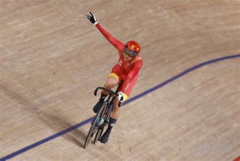 第28金！东京奥运会场地自行车女子团体竞速赛 中国队夺得金牌东方体育