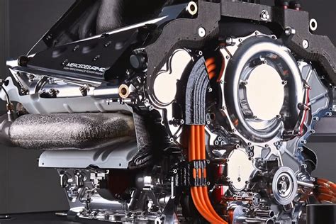 Mercedes F1 Engine Wins Powertrain Innovation Of The Year Award