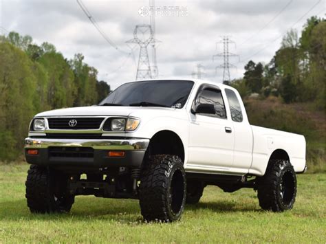 Rough Country Suspension Lifts For 95 04 Toyota Tacoma 74030 Custom