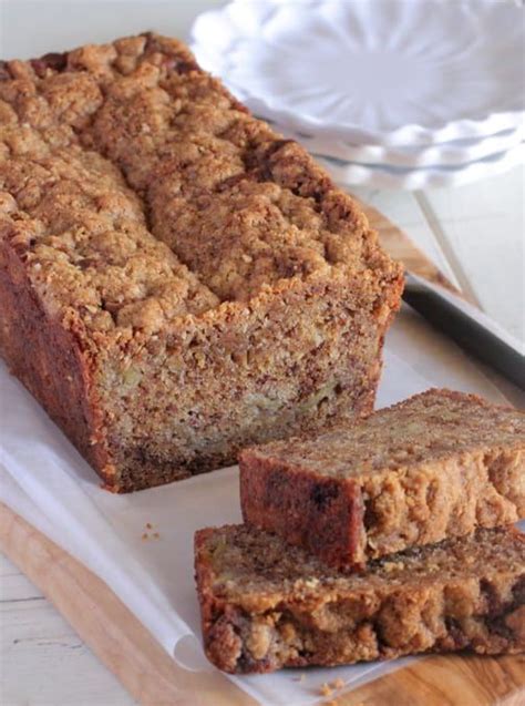 You read it right, formulating the best banana bread recipe has been an obsession for me. Roasted Banana Bread with Streusel Topping | Recipe | Roasted banana, Banana oat bread, Best ...