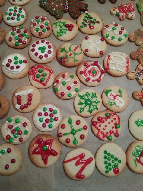 Poppy seed lemon cookies, a healthy cookiefeeding big. Homemade Xmas Cookies :) | Xmas cookies, Homemade, Desserts
