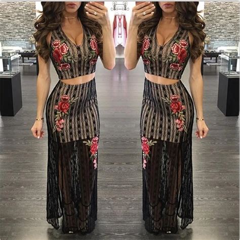 2017 Summer New Popular Europe Women Lace Two Piece Long Skirt Sets Flowers Embroidery Sexy V