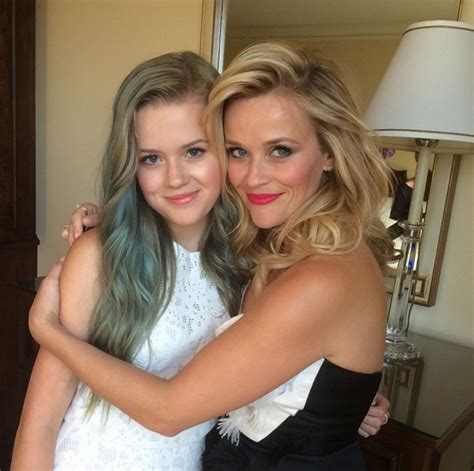 Reese Witherspoon And Her Daughter Ava Phillippe Look Like Twins Photos Glamour