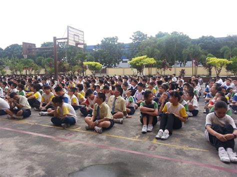 Sebelum liburan, di sekolah diadakan kegiatan gotong royong. Pendidikan Jasmani Dan Kesihatan: Aktiviti Gotong-royong ...