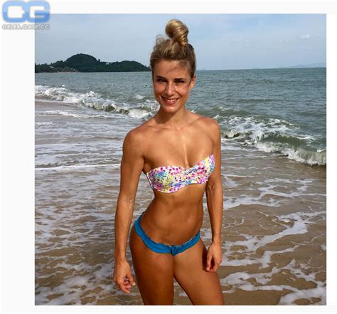 Adrienne Koleszar Nackt Nacktbilder Playboy Nacktfotos Fakes Oben Ohne